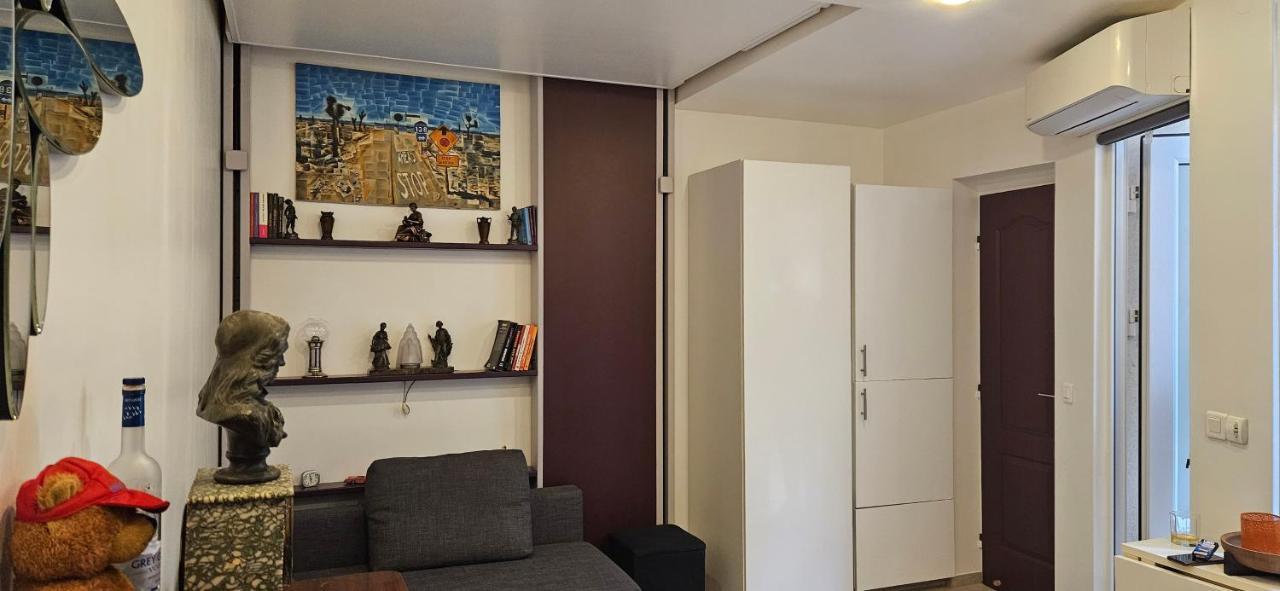 Studio 22M2 A Ivry/Seine-A 200 Metres De Paris. Proche Metro 7 Zewnętrze zdjęcie